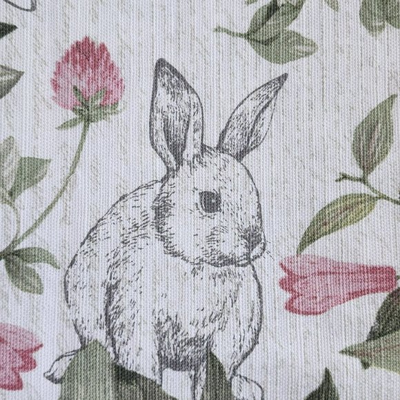 70in Round Cotton Tablecloth And Napkins With Printed Bunnies And Flowers Set - Picture 4 of 16